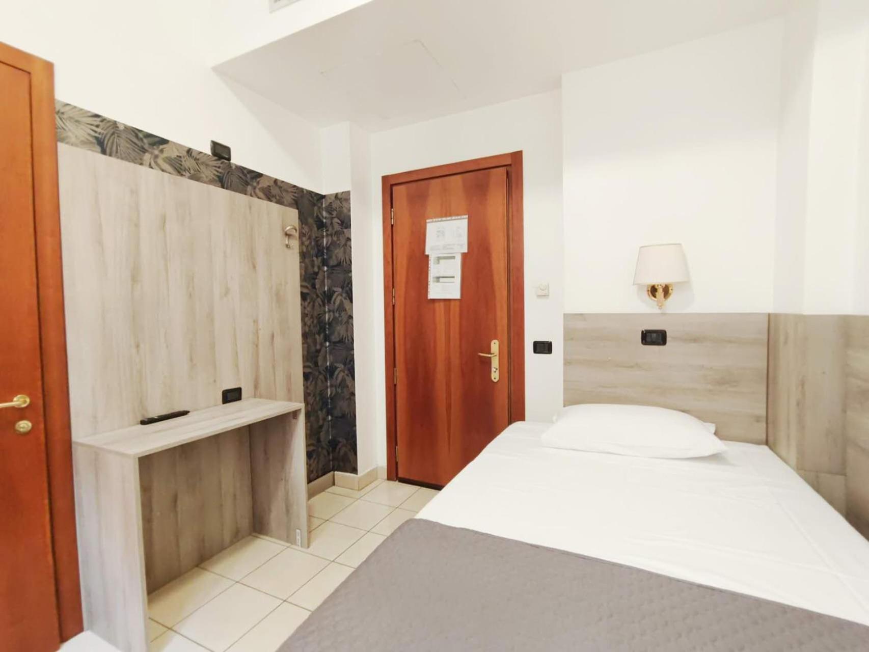 Hotel Mondial Milano Eksteriør billede